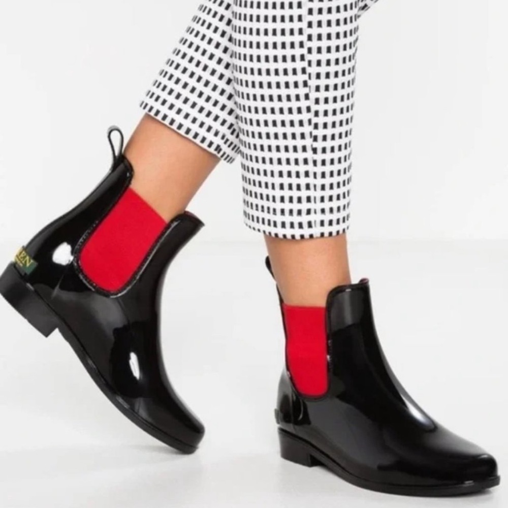 ☔️ Ralph Lauren Red and Black Tally Short Rainboots